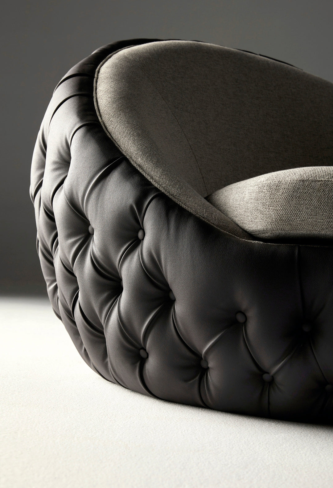 Caronte Armchair