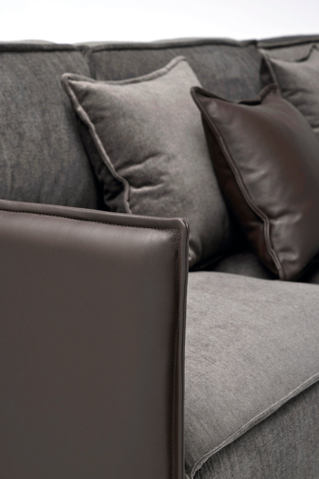 Tempo Sofa