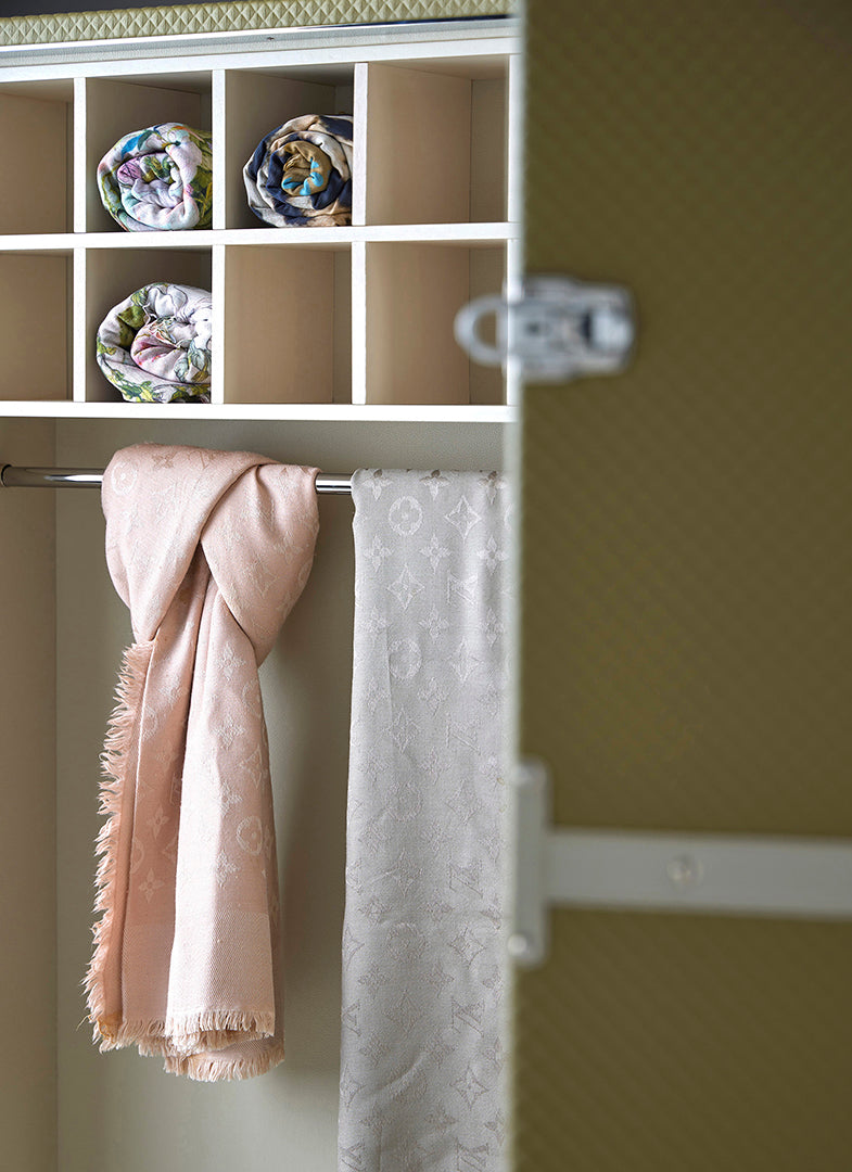 Traveler Accessories Cabinet