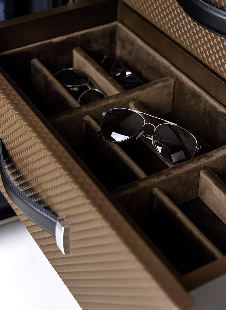 Traveler Accessories Cabinet