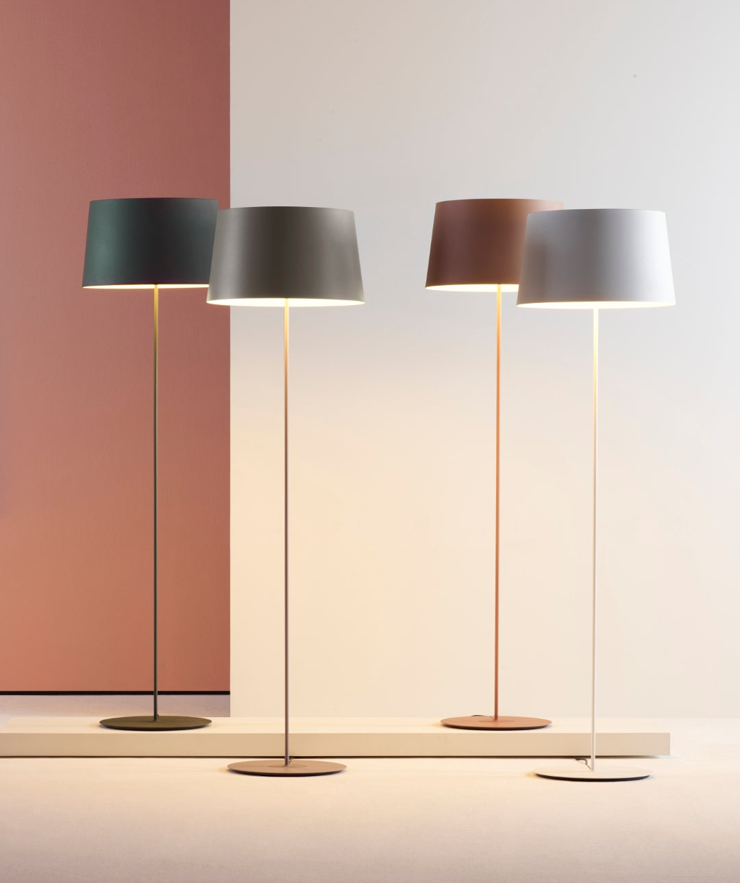 Warm 4906 Aluminum Shade