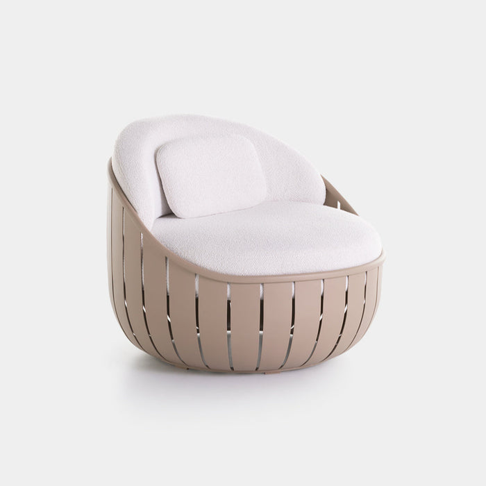 Arena Lounge Chair