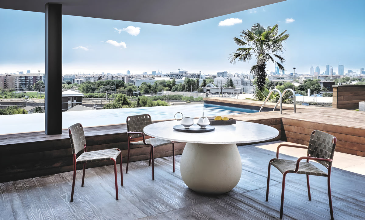 Inout Round Table 834