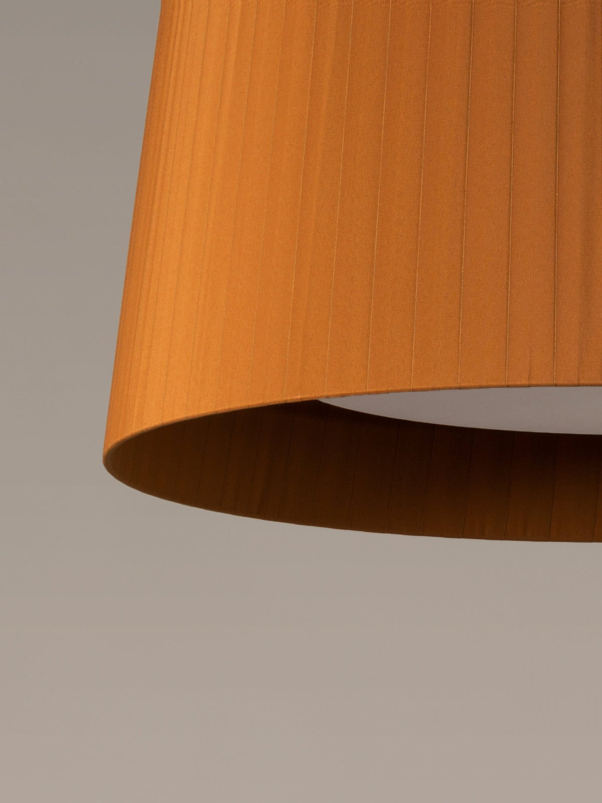 GT1000 / GT1500 Hanging Lamp