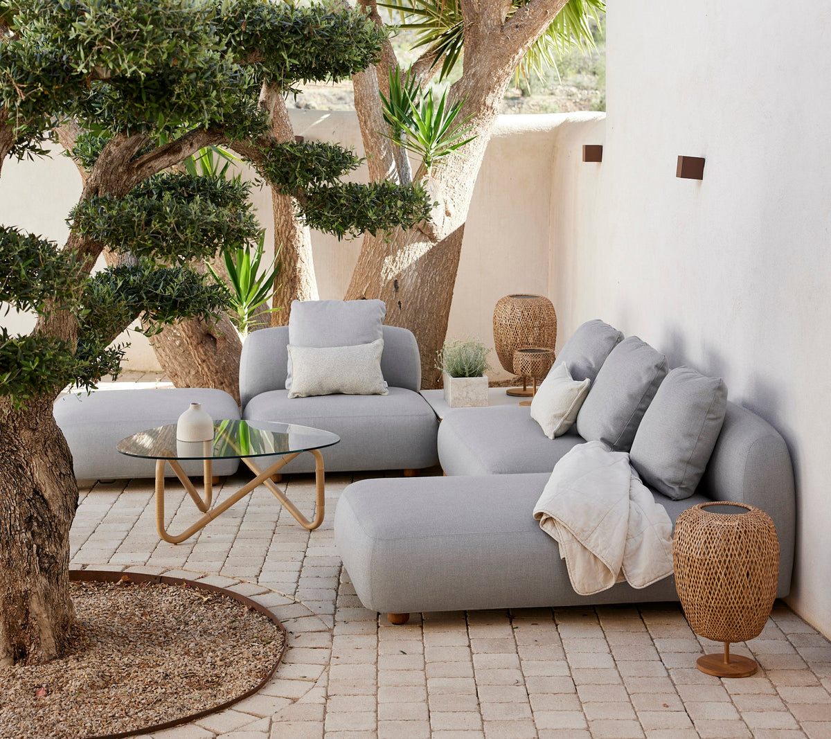 Capture chaise lounge module sofa light grey lifestyle image by Cane-line