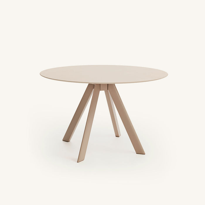 Atrivm Outdoor Round Dining Table