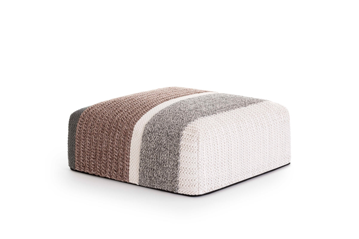 Mangas Outdoor Poufs