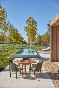 Heritage Rounded DIning Table