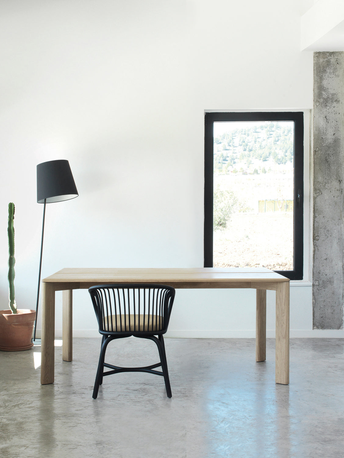 Kotai Dining Table