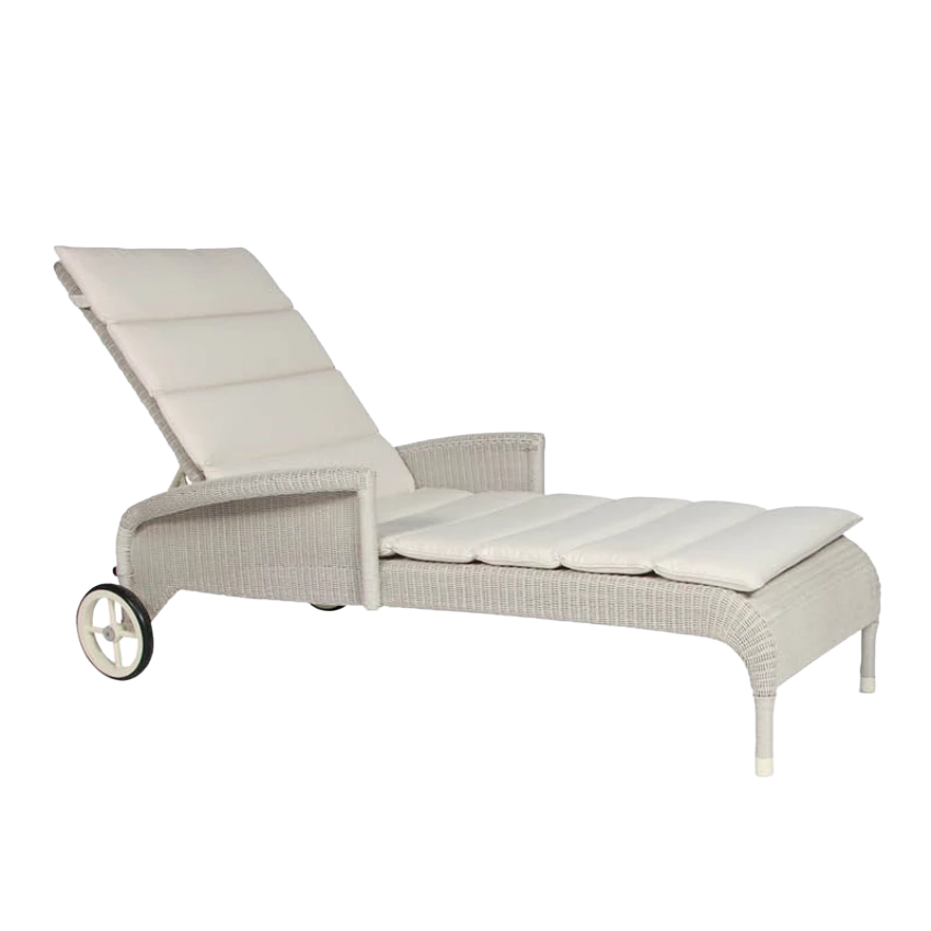 Safi Sunlounger With Arms