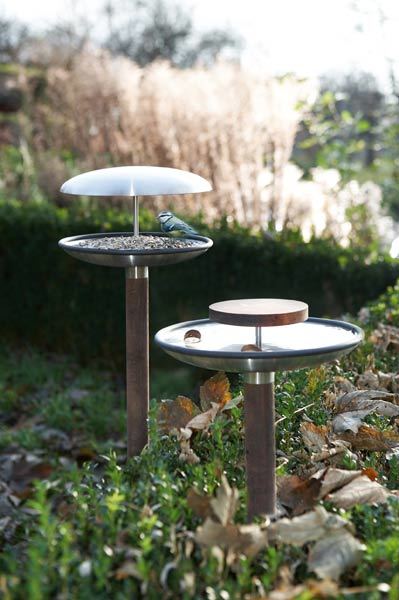 FUERA Bird Feeder With Bird Bath Option