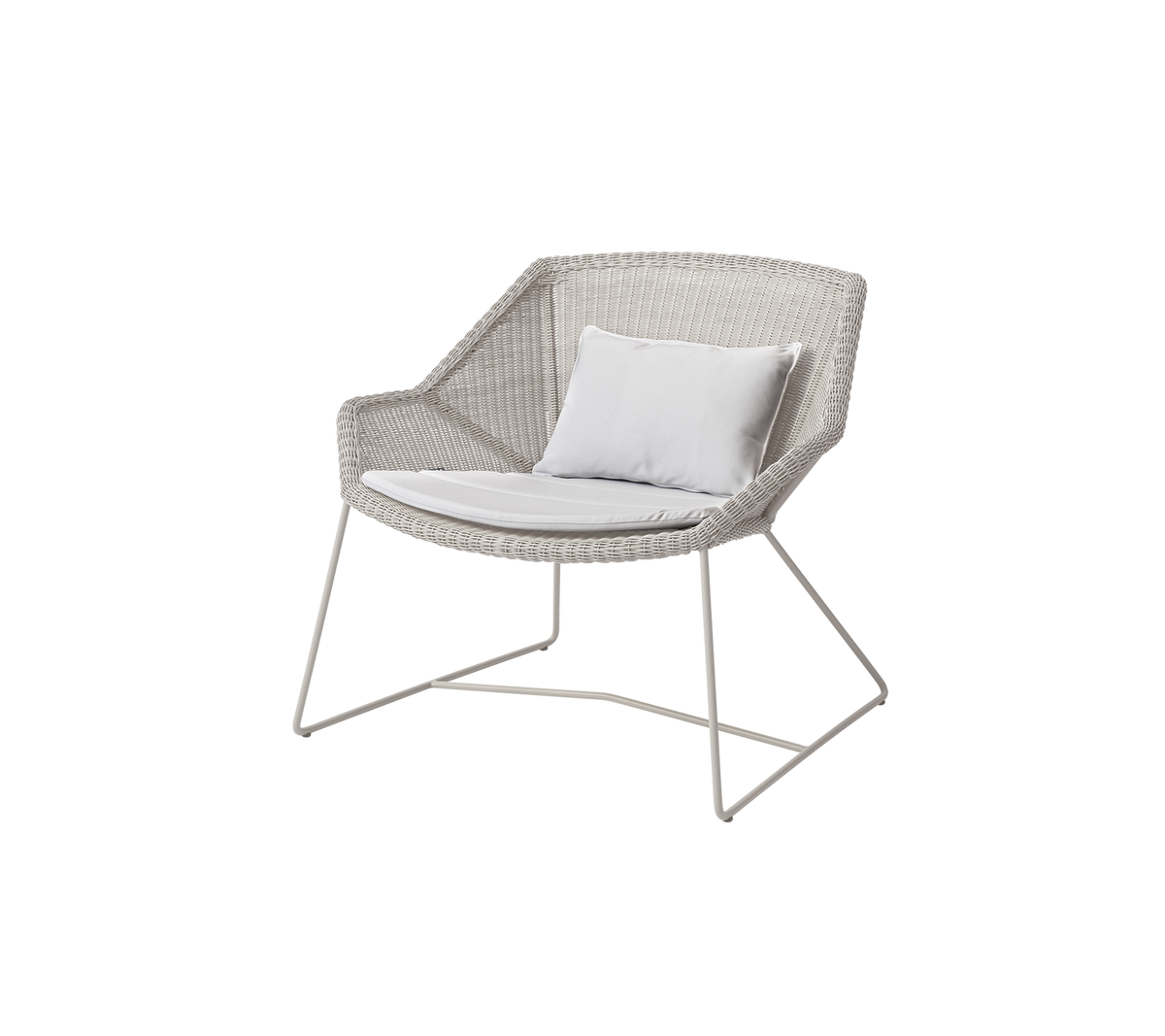 Breeze lounge chair sand white background image by Cane-line