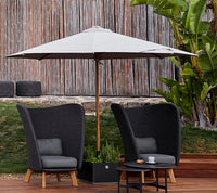 Classic parasol lifestyle image by Cane-line
