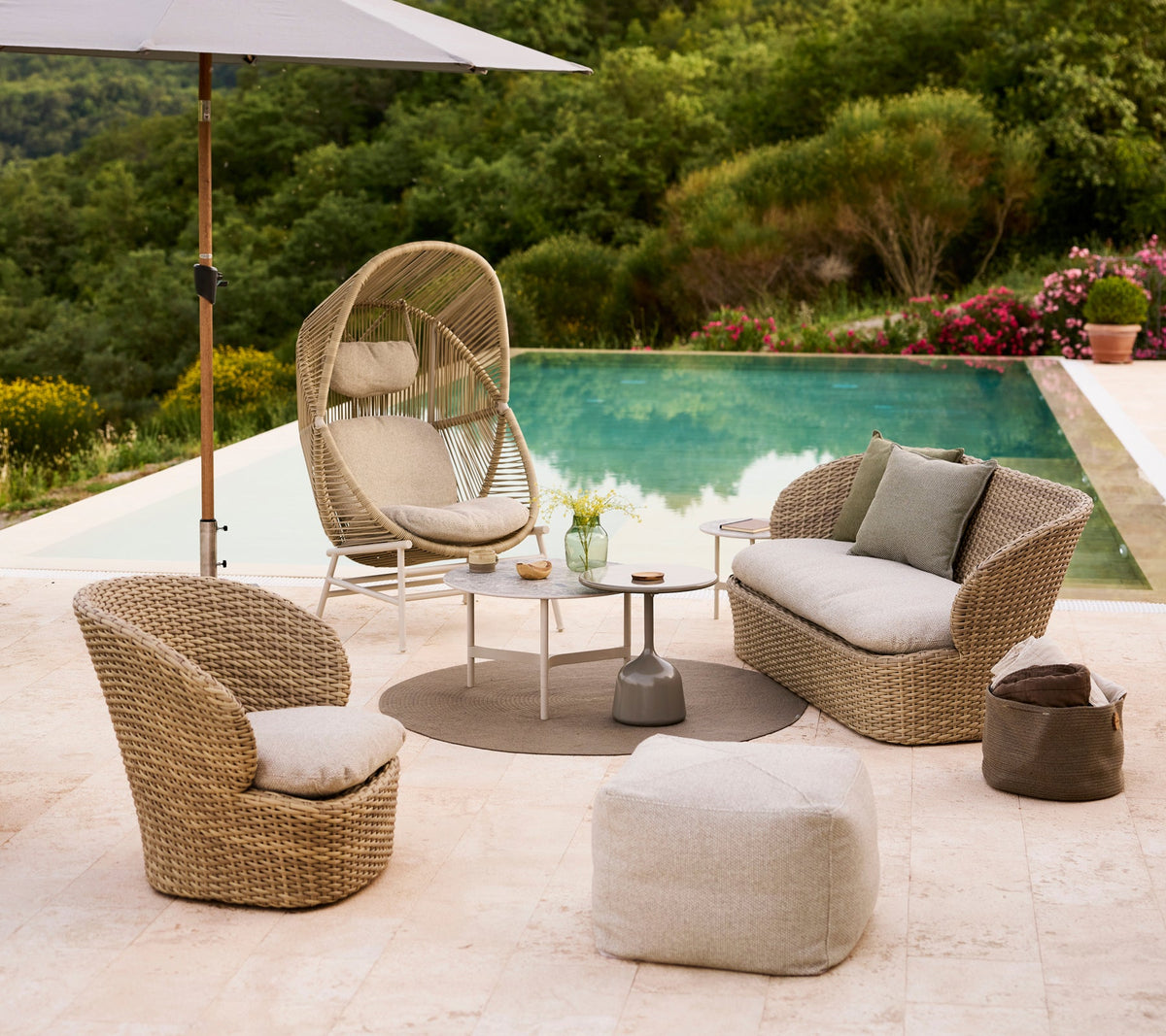 Coast lounge chair outdoor lounge chair by Cane-line, designed by Cane-line Design