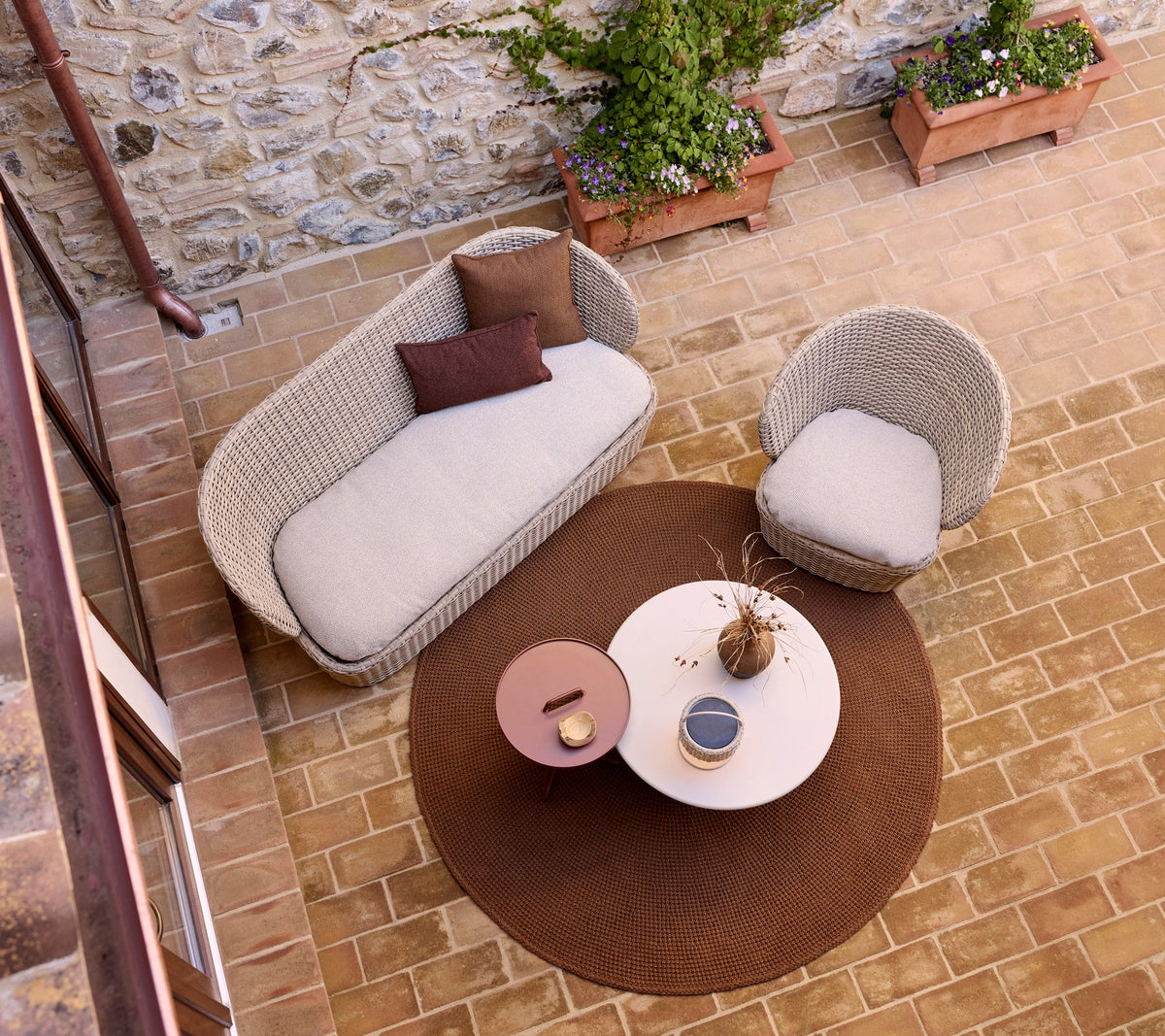 Coast lounge chair outdoor lounge chair by Cane-line, designed by Cane-line Design