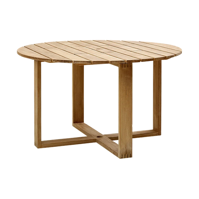 Endless dining table dia 130 cm outdoor dining table by Cane-line, designed by Foersom and Hiort-Lorenzen MDD