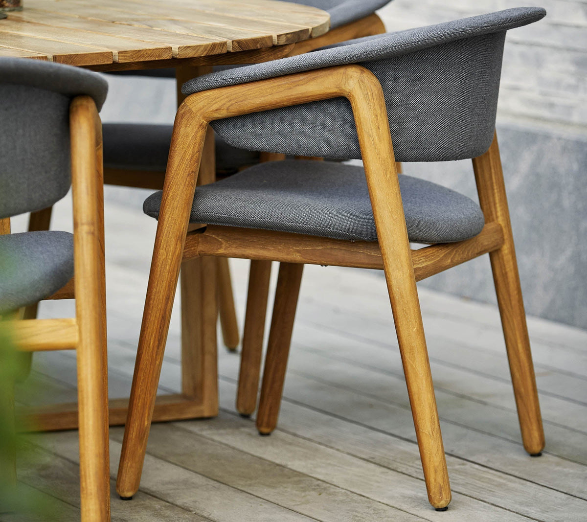 Cane-line Luna armchair detail image