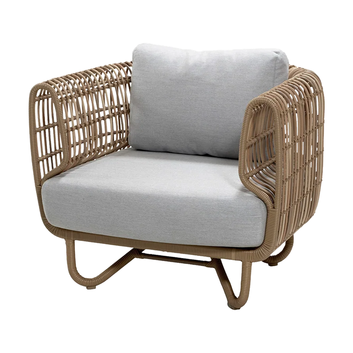 Nest lounge chair outdoor