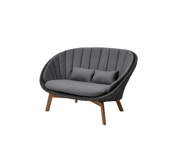 Peacock 2-seater sofa by Cane-line