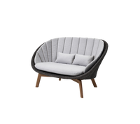 Peacock 2-seater sofa by Cane-line