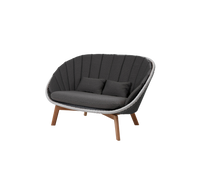 Peacock 2-seater sofa by Cane-line