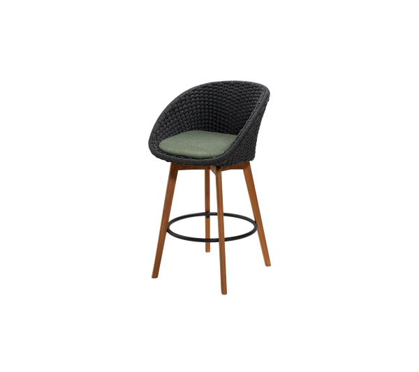 Peacock bar chair by Cane-line