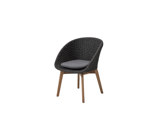 Peacock chair by Cane-line