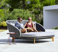 Peacock Daybed lifestyle by Cane-line