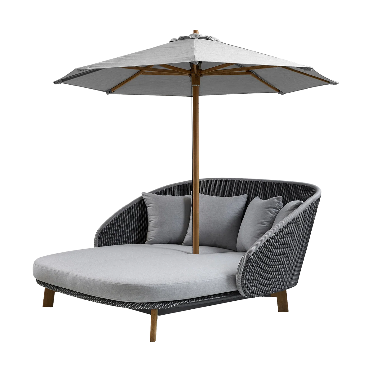Peacock Daybed by Cane-line, designed by Foersom & Hiort-Lorenzen MDD