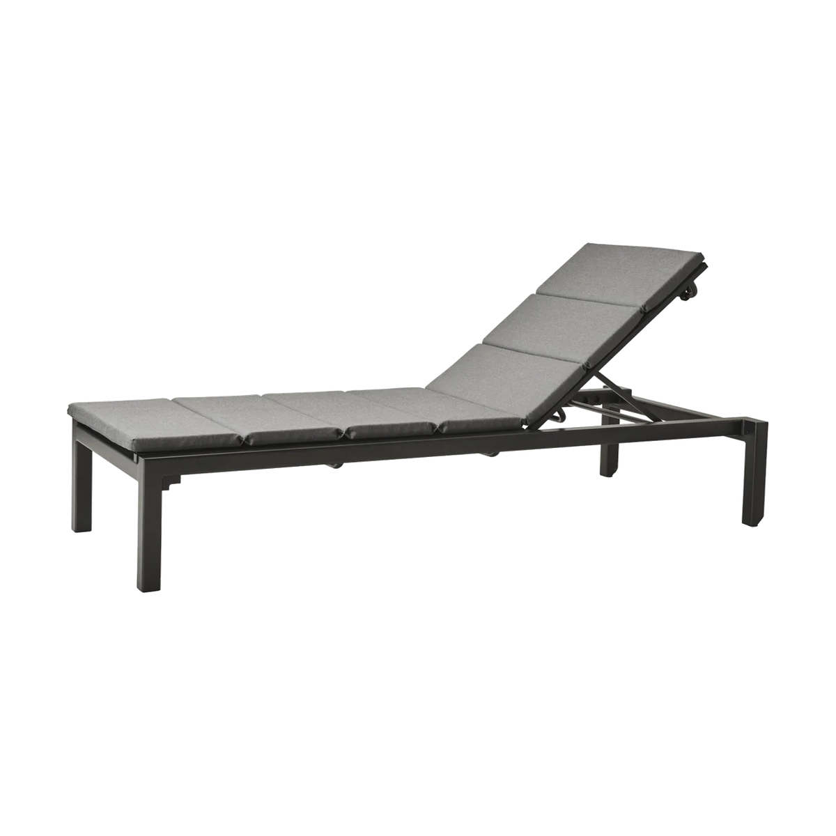 Relax sunbed by Cane-line