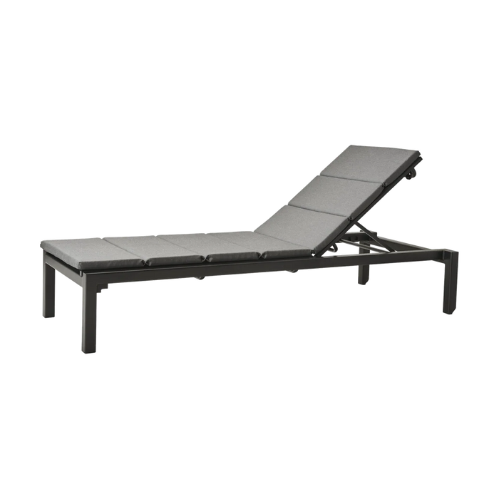 Relax sunbed by Cane-line