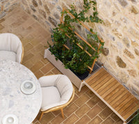 Sticks planter with integrated bench