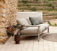 Sticks lounge seating with aluminium frame