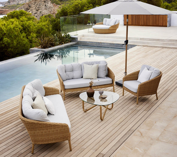 Sunshade parasol w/tilt, dia. 3 m lifestyle image by Cane-line