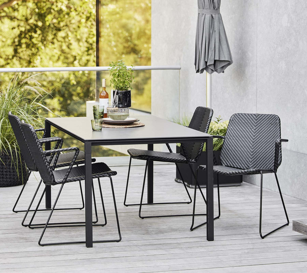 Vision Chair Cushion Set outdoor dining lifestyle image