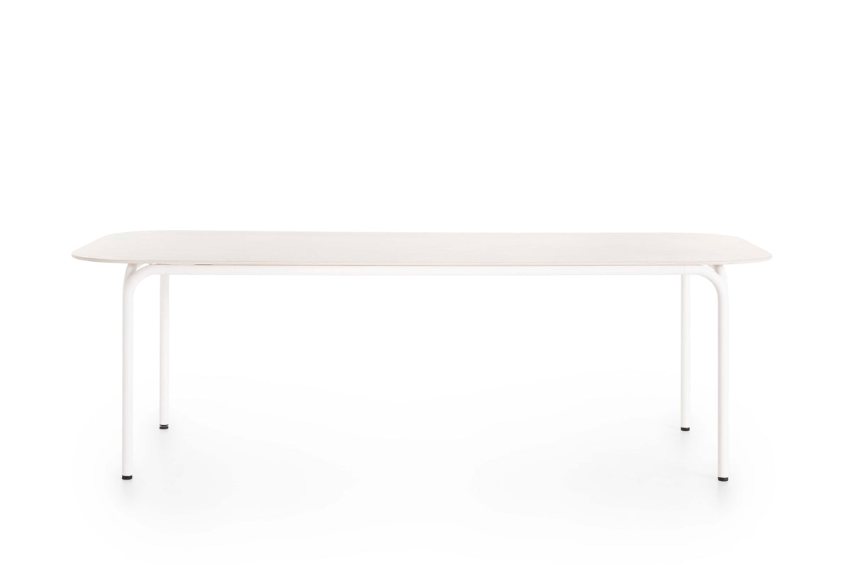 Capa Dining Table 250