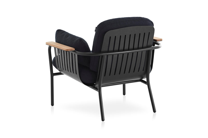 Capa Lounge Chair