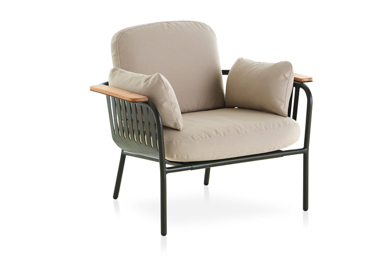 Capa Lounge Chair