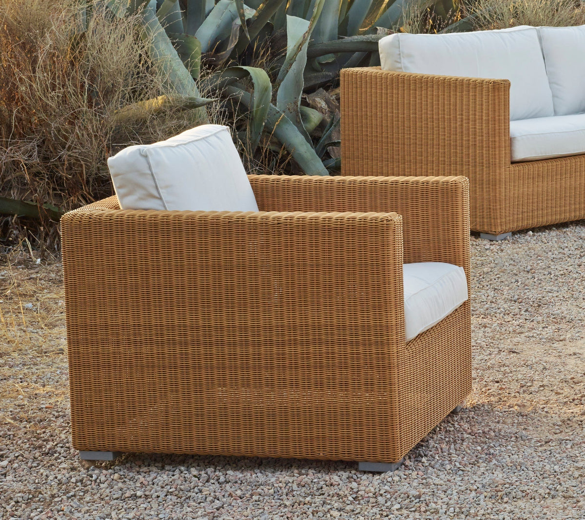Chester lounge chair outdoor lounge chair by Cane-line, designed by Cane-line Design