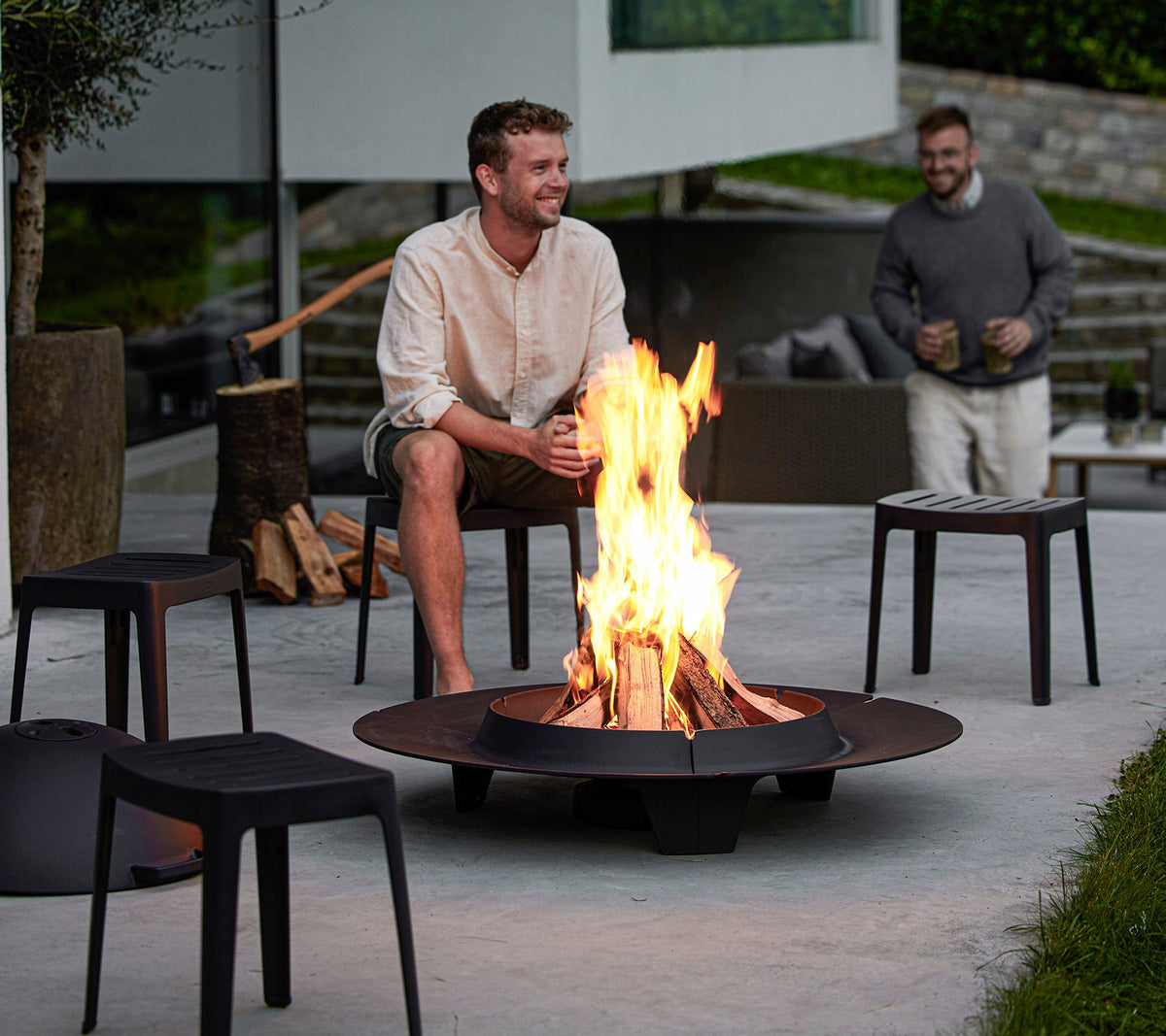 Ember fire pit large by Cane-line