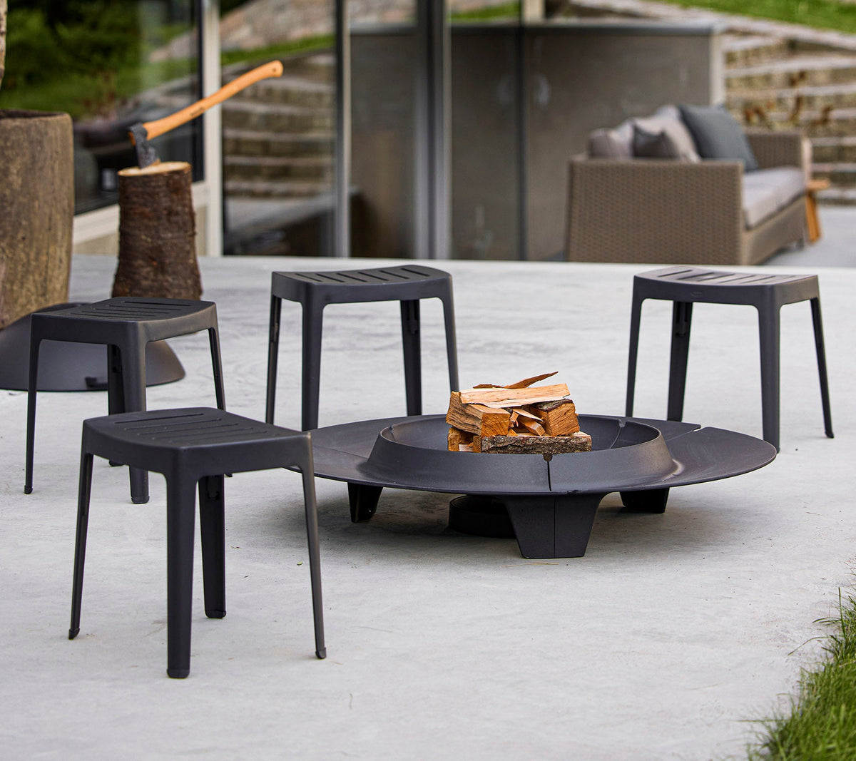 Ember fire pit large by Cane-line