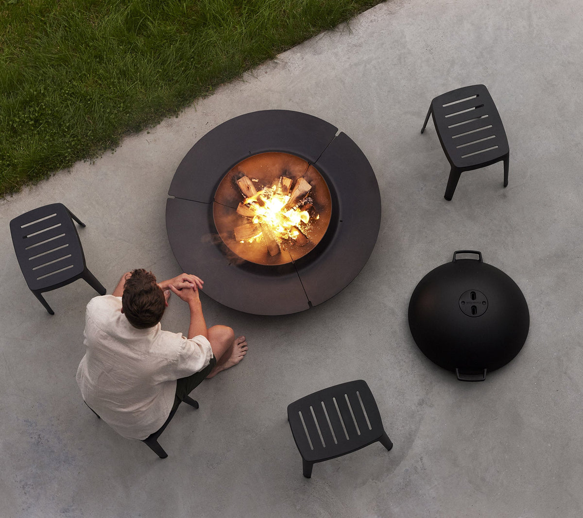 Ember lid spark screen cover by Cane-line