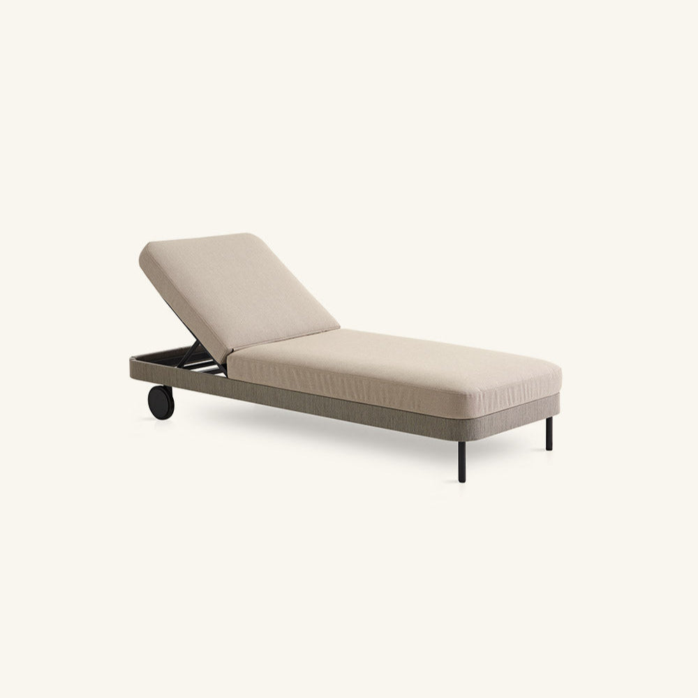 Kabu Chaise Lounge With Wheels