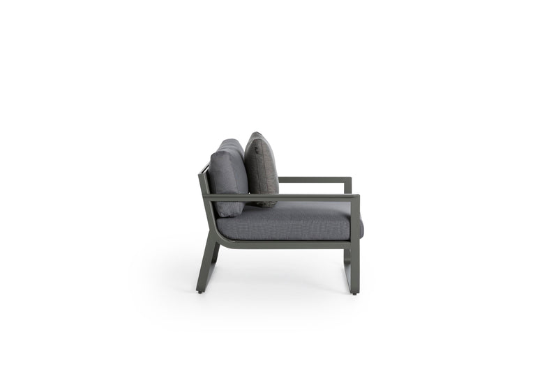 Flat Lounge chair