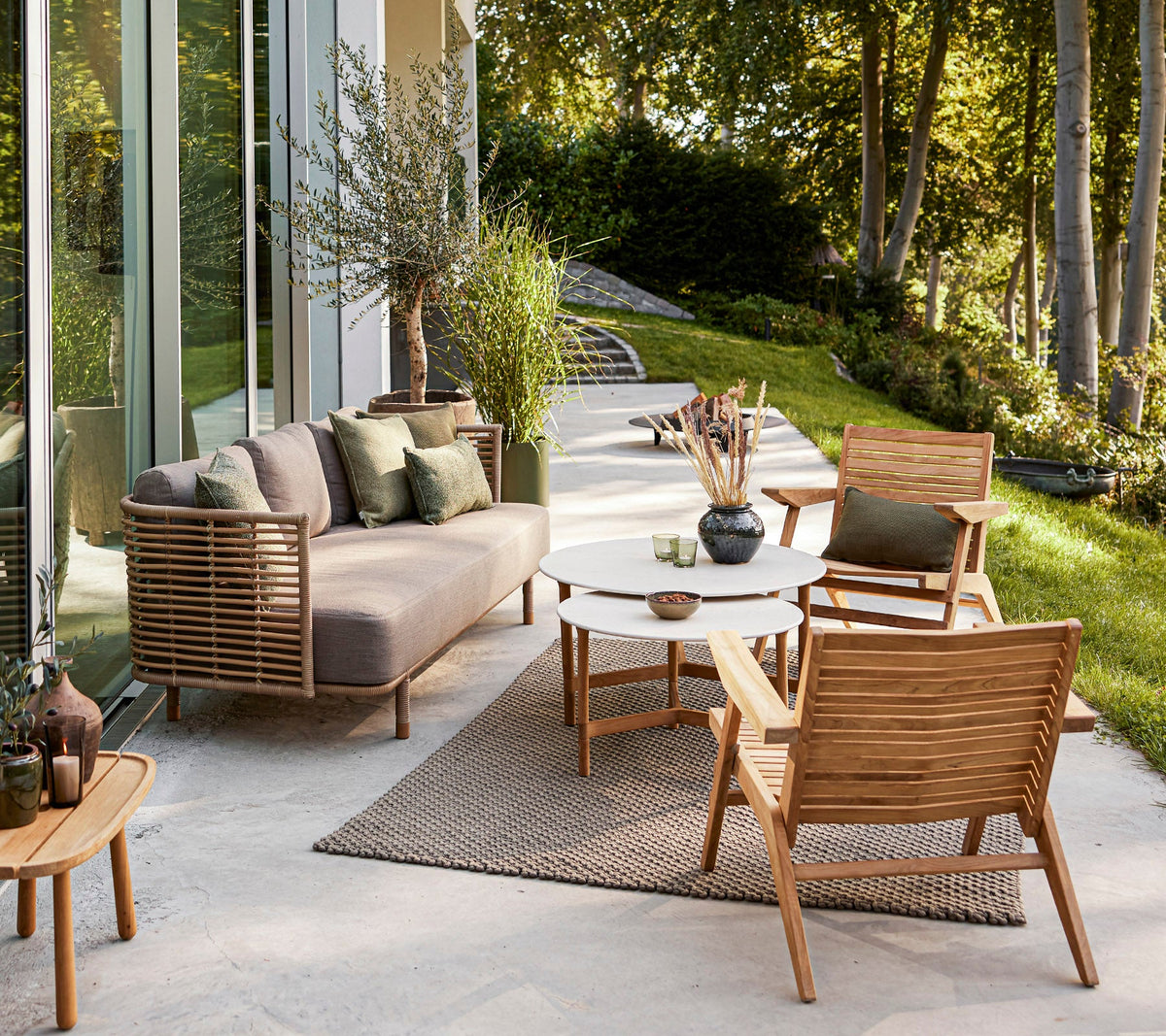 Flip lounge chair by Cane-line