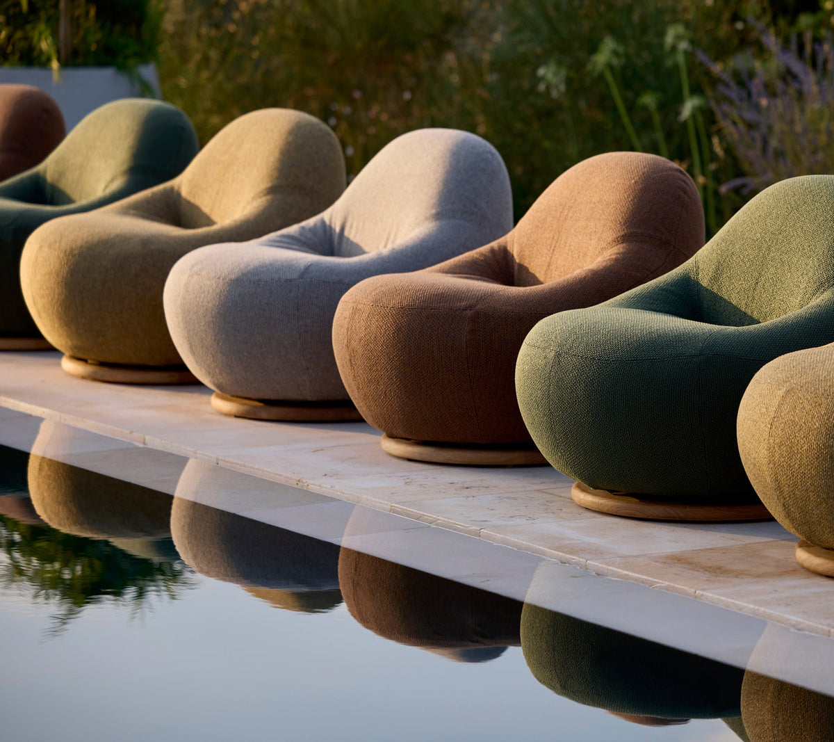 Gem lounge chair by Cane-line