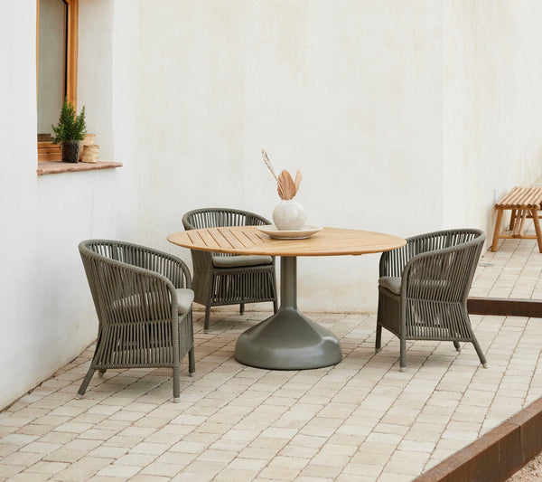 Glaze dining table lifestyle image by Cane-line