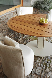 Isla Dining Table Ø170