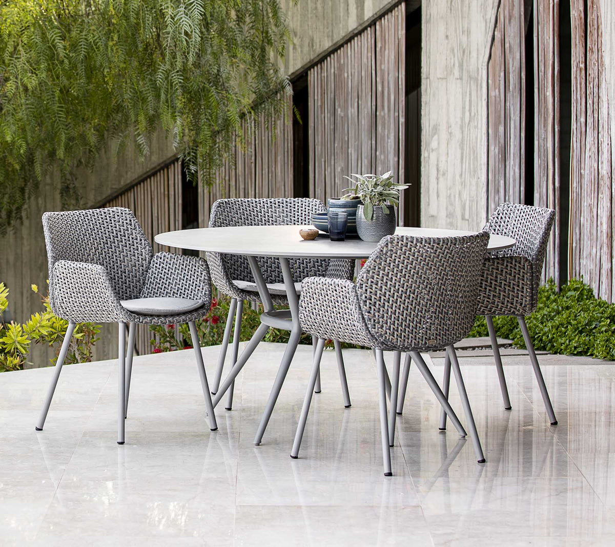 Joy dining table dia. 144 cm outdoor dining table by Cane-line, designed by Cane-line Design