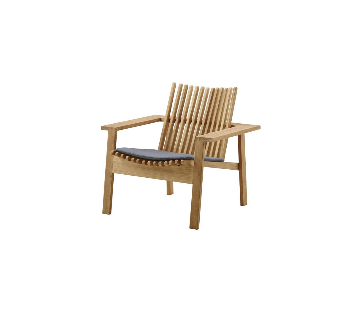 Kingston sunchair with wheels lifestyle image by Cane-line
